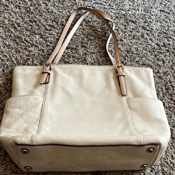 Michael Kors Off-White Leather Double Handles Pockets Tote Shoulder Bag - Picture 14 of 16